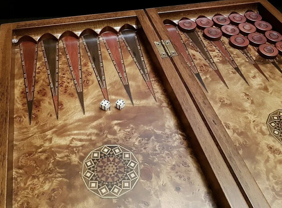 Tavla (Backgammon)